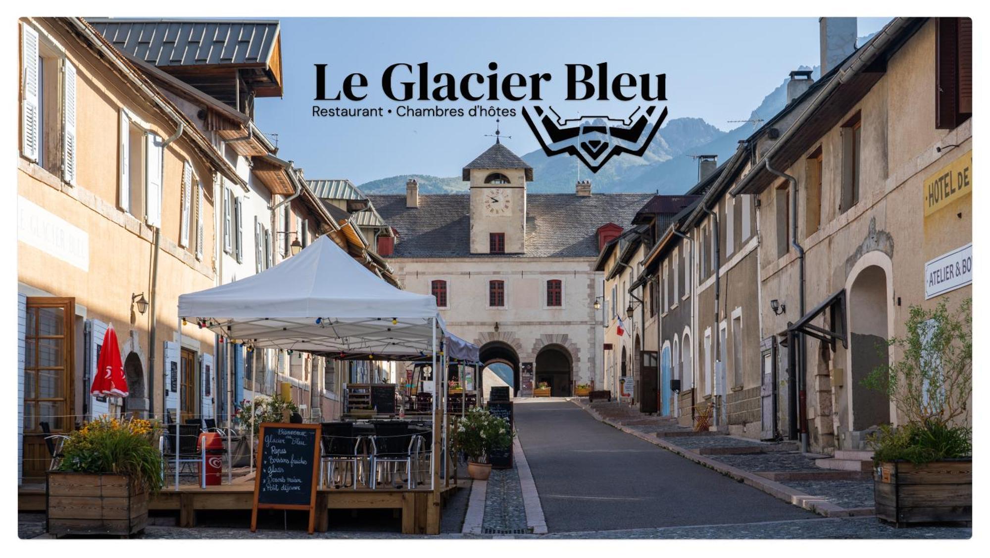 Auberge Le Glacier Bleu Mont-Dauphin Esterno foto